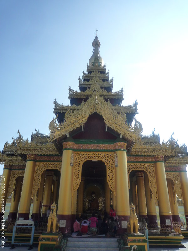 Shwemawdaw Pagoda01